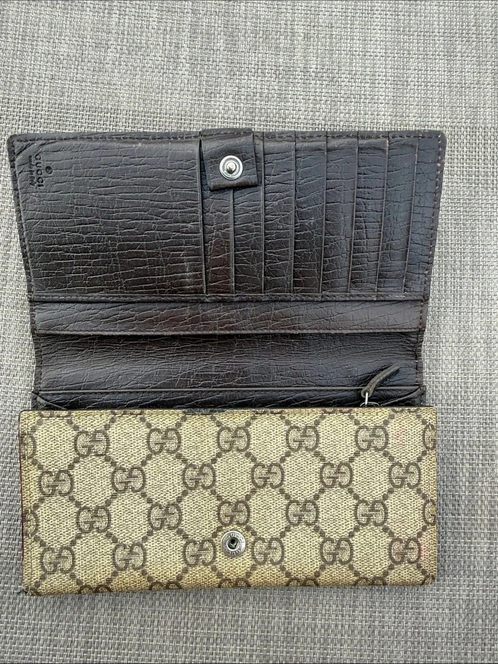 Vintage Gucci Beige/Brown GG Supreme Continental Wallet
